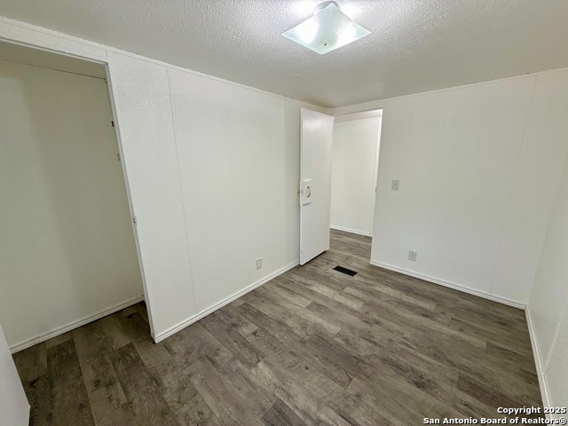 Image 17 of 44 For 300 Pecos Road