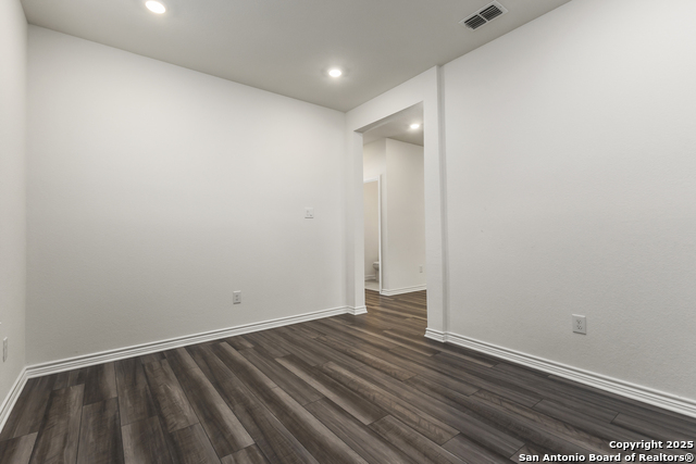 Image 28 of 41 For 10643 Military Dr W Unit 70