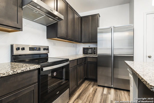 Image 31 of 41 For 10643 Military Dr W Unit 70