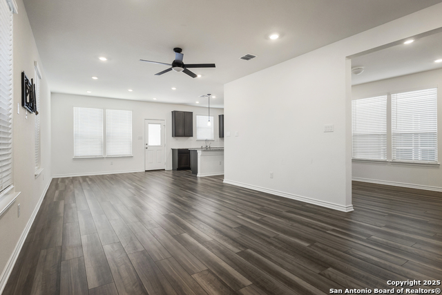 Image 34 of 41 For 10643 Military Dr W Unit 70