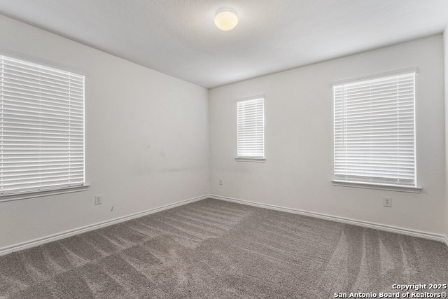 Image 9 of 41 For 10643 Military Dr W Unit 70