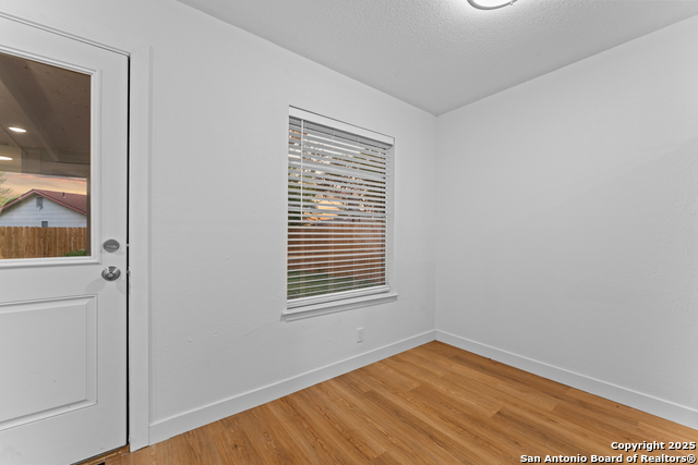 Image 10 of 19 For 9406 Cliff Way