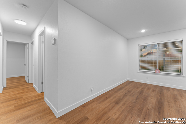 Image 15 of 19 For 9406 Cliff Way