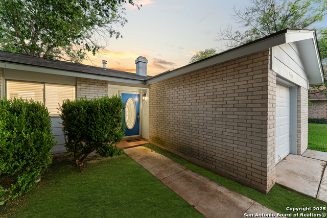 Image 2 of 19 For 9406 Cliff Way