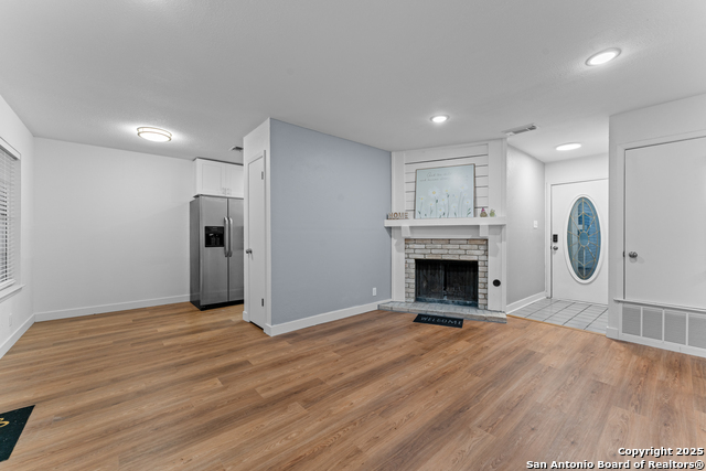 Image 3 of 19 For 9406 Cliff Way