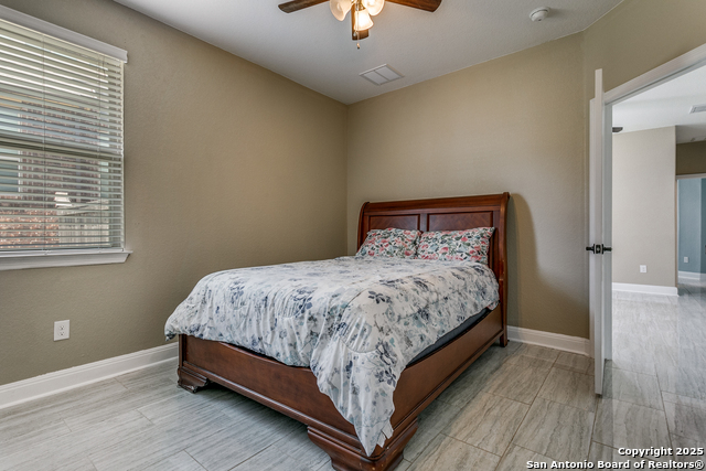 Image 20 of 25 For 816 Rye Moon Cove