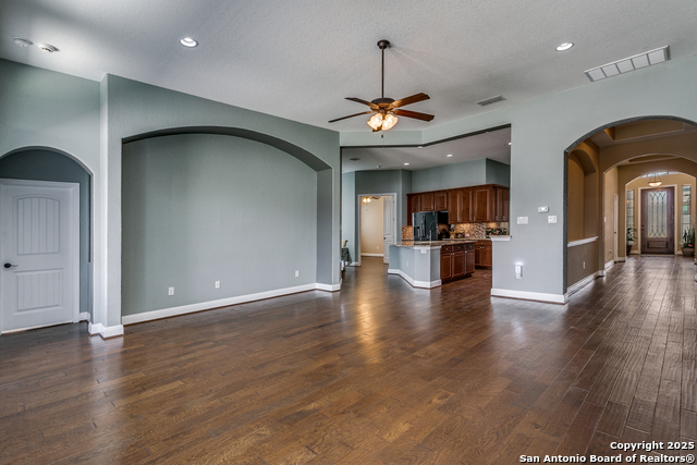 Image 6 of 25 For 816 Rye Moon Cove