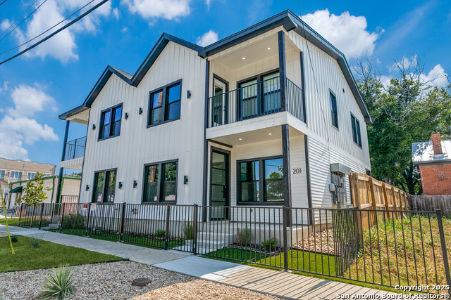 Image 2 of 48 For 103 Paso Hondo 201