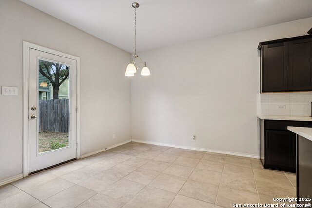 Image 14 of 44 For 6806 Prue Rd  27