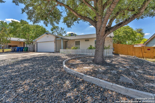 Image 3 of 28 For 5118 Alderton