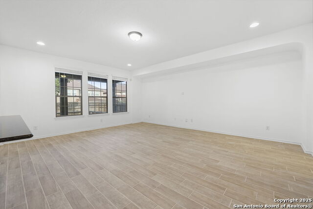 Image 12 of 63 For 20322 Oak Panache