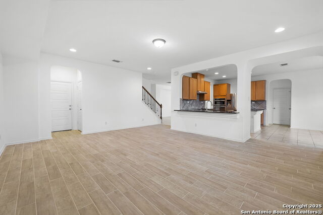 Image 15 of 63 For 20322 Oak Panache