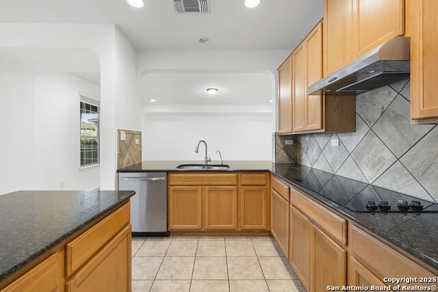 Image 21 of 63 For 20322 Oak Panache