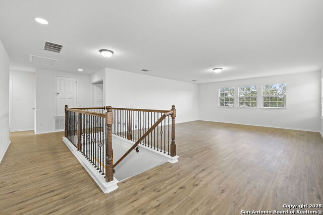 Image 22 of 63 For 20322 Oak Panache