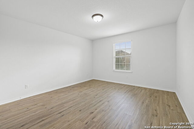 Image 26 of 63 For 20322 Oak Panache