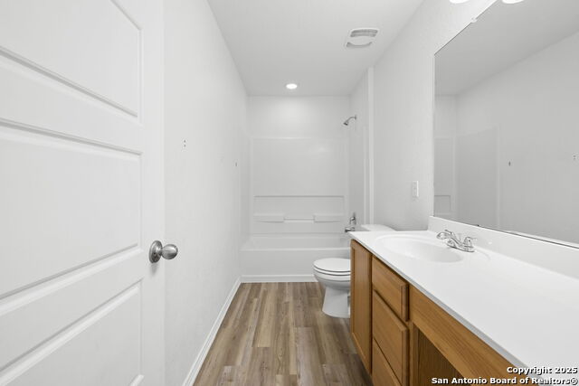 Image 40 of 63 For 20322 Oak Panache