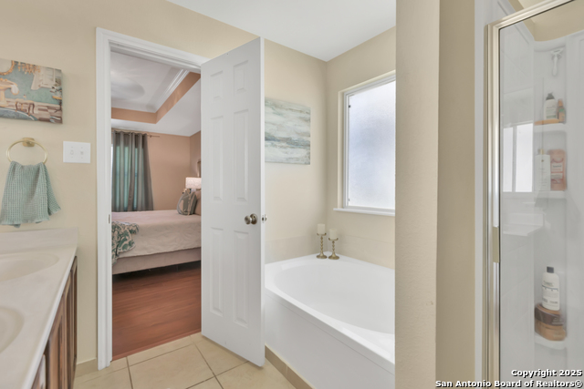 Listing photo id 14 for 11918 Briarton Wells