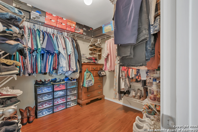 Listing photo id 15 for 11918 Briarton Wells