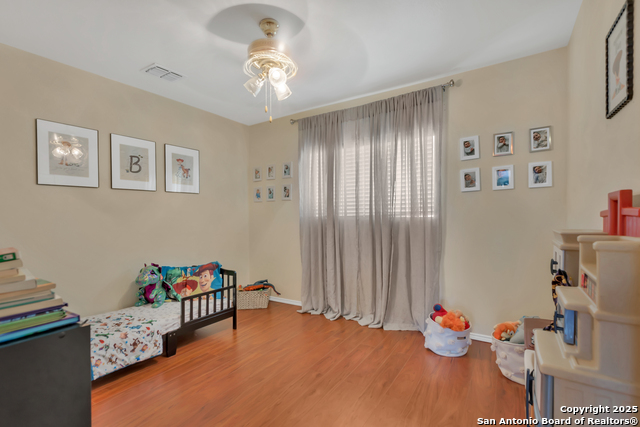 Listing photo id 17 for 11918 Briarton Wells