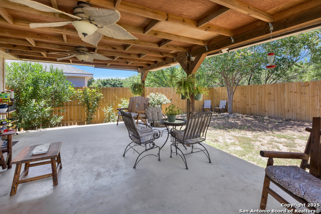 Listing photo id 20 for 11918 Briarton Wells