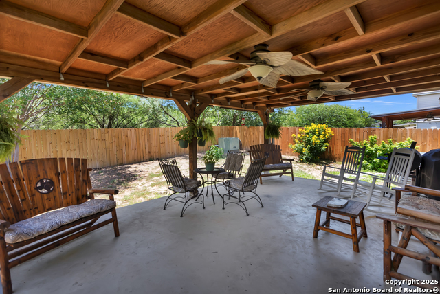 Listing photo id 21 for 11918 Briarton Wells