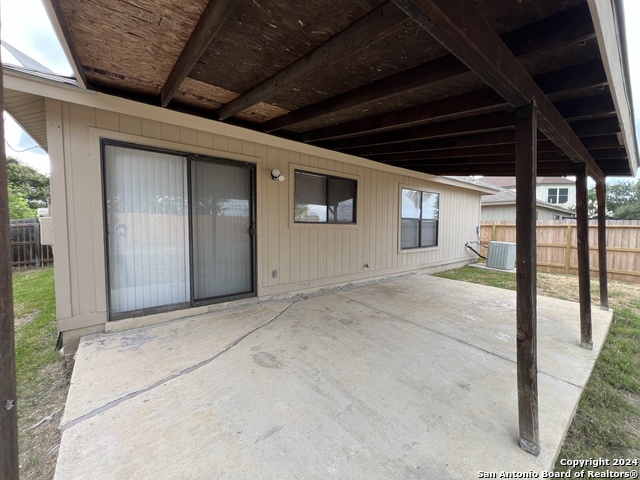 Image 25 of 27 For 6027 Walnut Mill Dr