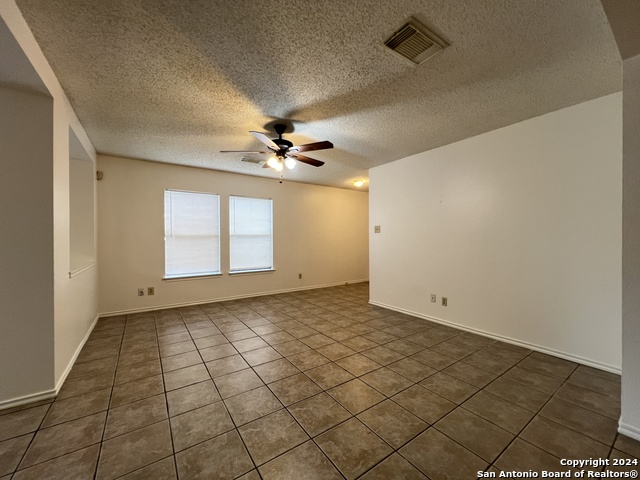Image 3 of 27 For 6027 Walnut Mill Dr