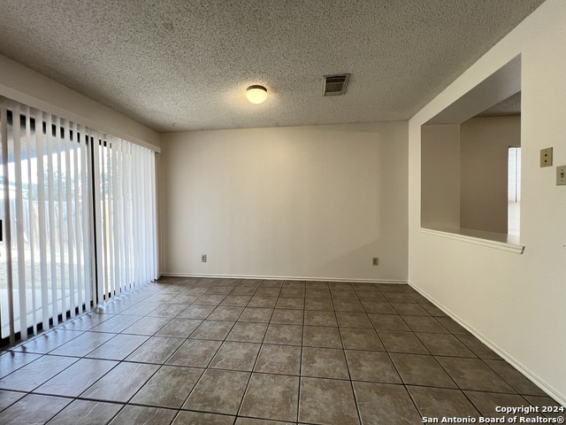 Image 6 of 27 For 6027 Walnut Mill Dr