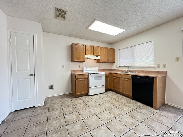 Image 7 of 27 For 6027 Walnut Mill Dr