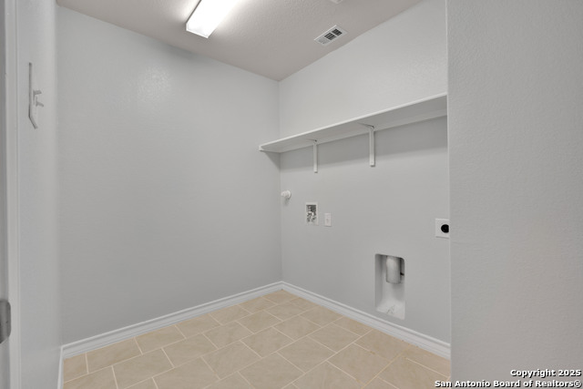 Image 4 of 22 For 8122 Horizon Dale