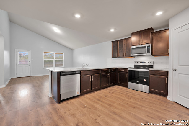 Image 5 of 22 For 8122 Horizon Dale