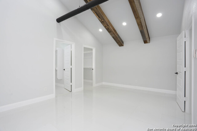 Image 12 of 27 For 8502 Ridge Stone