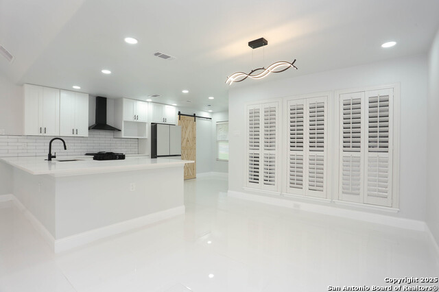 Image 6 of 27 For 8502 Ridge Stone
