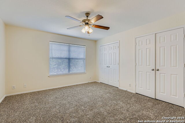 Listing photo id 19 for 1707 Guilford Ct