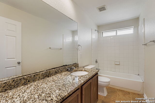 Listing photo id 22 for 1707 Guilford Ct