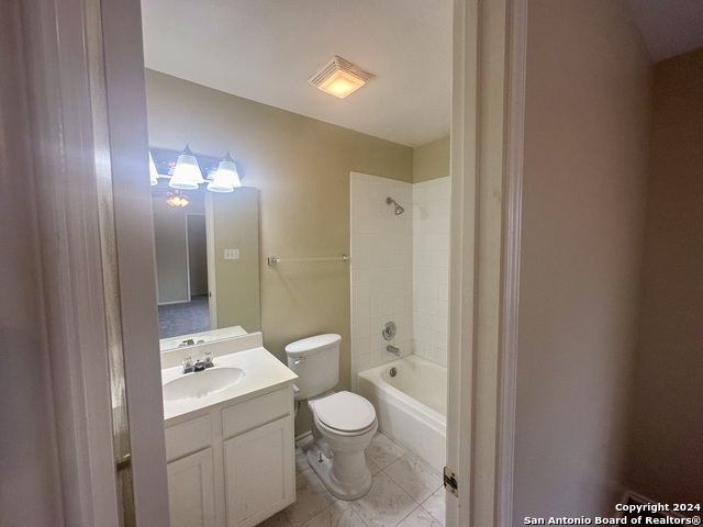 Image 15 of 28 For 6050 Bantry Bay