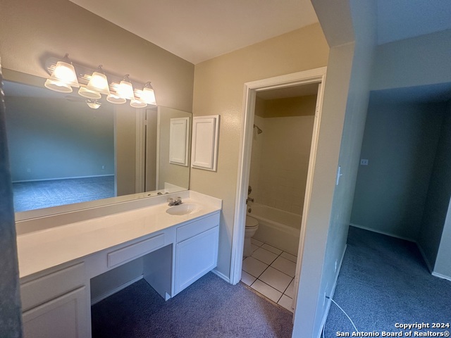 Image 22 of 28 For 6050 Bantry Bay