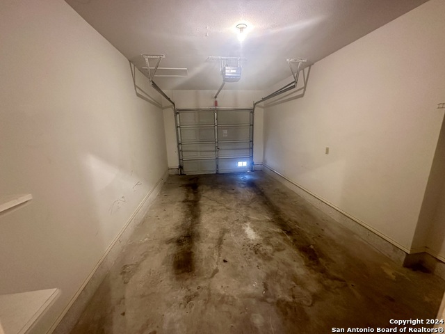 Image 23 of 28 For 6050 Bantry Bay