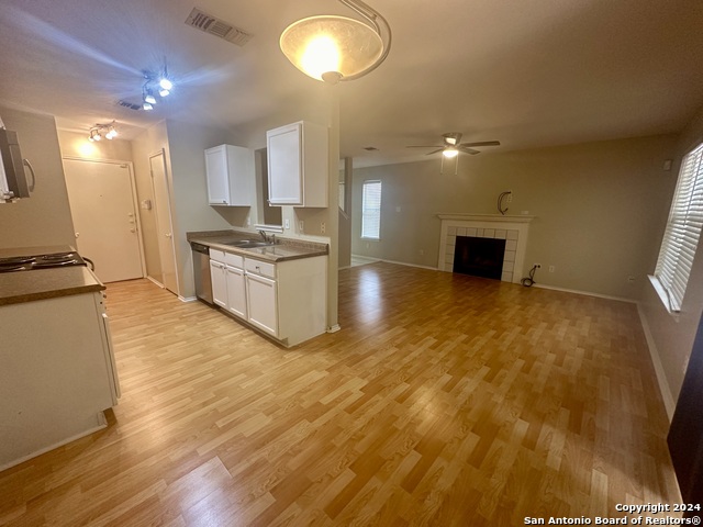 Image 8 of 28 For 6050 Bantry Bay