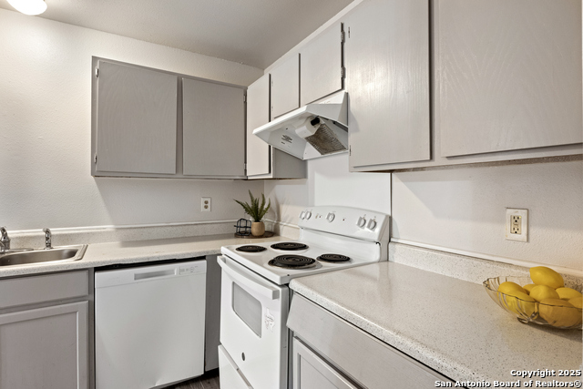 Image 10 of 23 For 7335 Hardesty