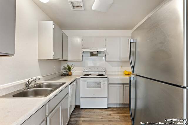 Image 11 of 23 For 7335 Hardesty