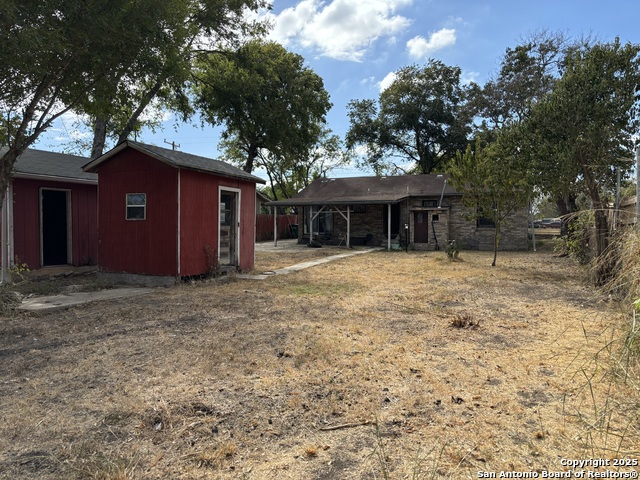 Image 17 of 17 For 371 Gillette