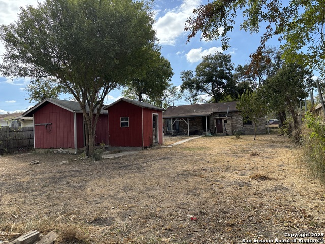 Image 3 of 17 For 371 Gillette