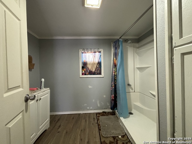 Image 5 of 17 For 371 Gillette