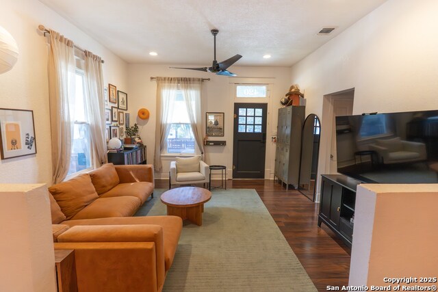 Image 6 of 31 For 420 Devine