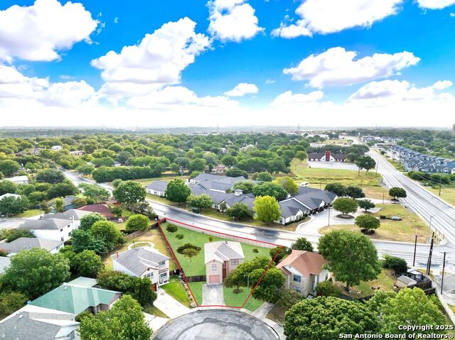 Image 2 of 39 For 6847 Evercrest