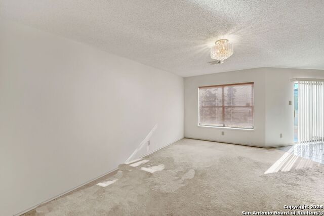 Image 21 of 39 For 6847 Evercrest