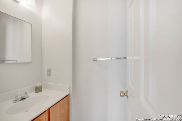 Image 27 of 39 For 6847 Evercrest