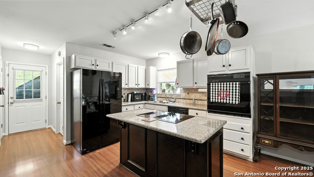 Image 11 of 50 For 642 Summerwood