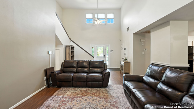 Image 13 of 50 For 642 Summerwood
